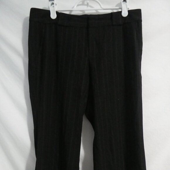 OLD NAVY | size 4 | Essential Stretch | Low Waist | Striped Dress Pants / Slacks - Picture 6 of 16